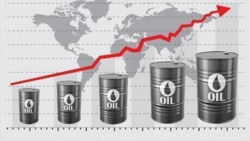 عقود النفط الآجلة تسجل ذروتها في 2019 بفعل خفض الإنتاج