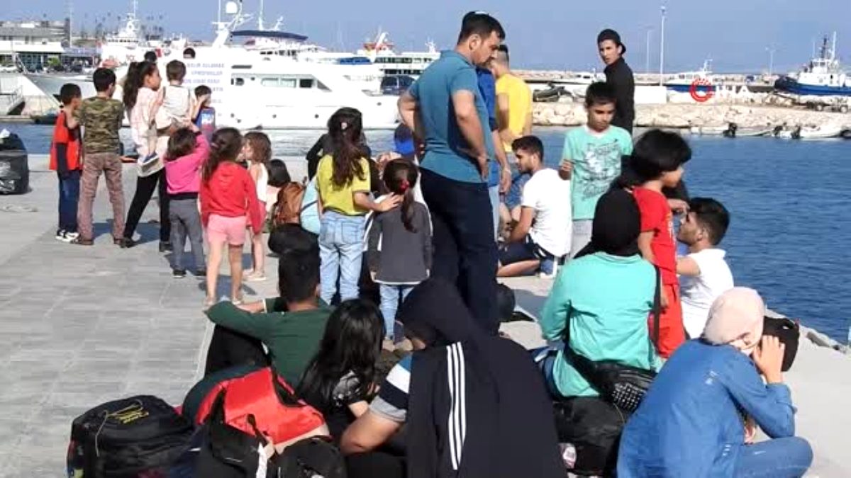 السلطات التركية تضبط 180 مهاجراً خلال محاولتهم العبور إلى الجزر اليونانية