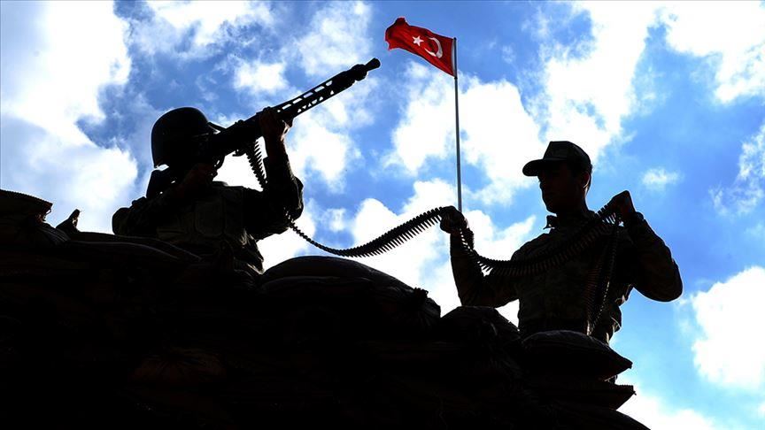 5 عناصر من “ب ك ك ” يسلمون أنفسهم للأمن التركي