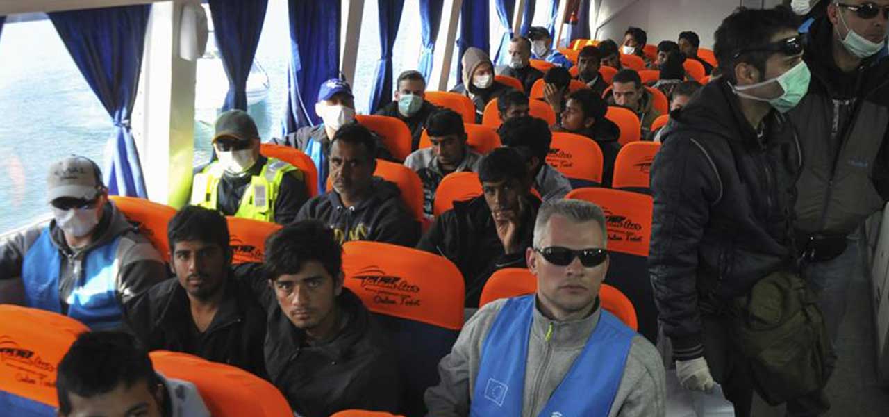 تركيا.. ضبط 39 مهاجرا في “أيدن” خلال محاولتهم العبور إلى اليونان