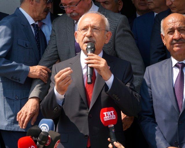زعيم المعارضة التركية يواصل استغلال قضية اللاجئين السوريين
