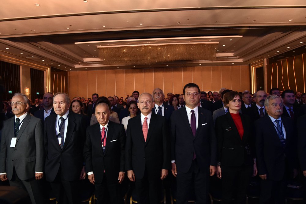 بدون أي ممثل للنظام.. انطلاق مؤتمر المعارضة التركية حول سوريا