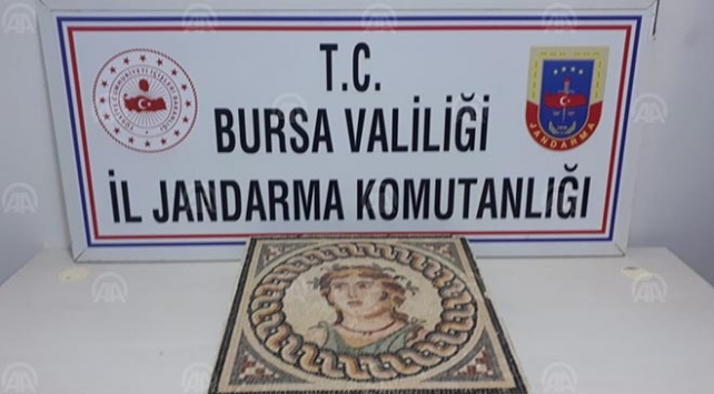 السطات التركية تضبط لوحة “موزاييك” أثرية في ولاية بورصة