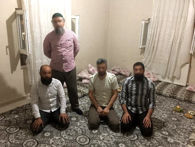 تركيا.. القبض على 4 أشخاص بينهم سوريون بتهمة الانتماء إلى تنظيم الدولة