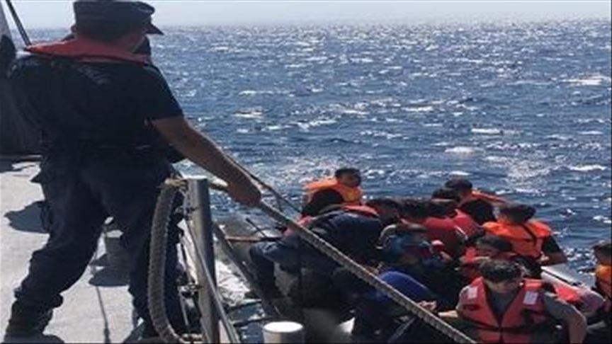 تركيا تدعو اليونان إلى التخلي عن طرد المهاجرين