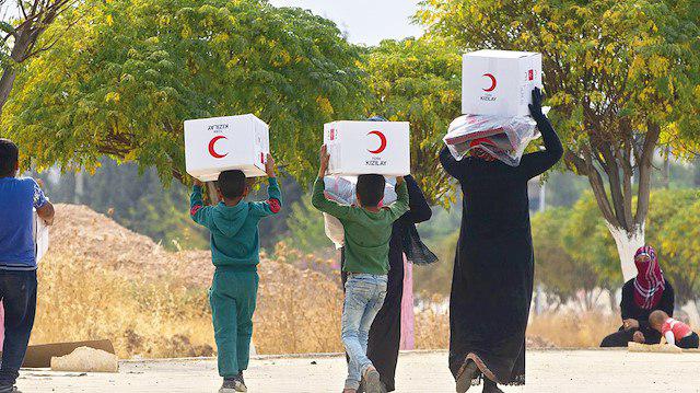 الهلال الأحمر التركي يرجح عودة مليوني لاجئ سوري إلى المناطق المحررة