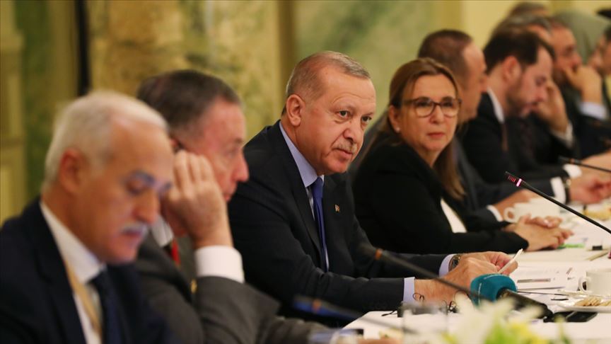 أردوغان يشارك في اجتماع دائرة مستديرة حول الاقتصاد بواشنطن