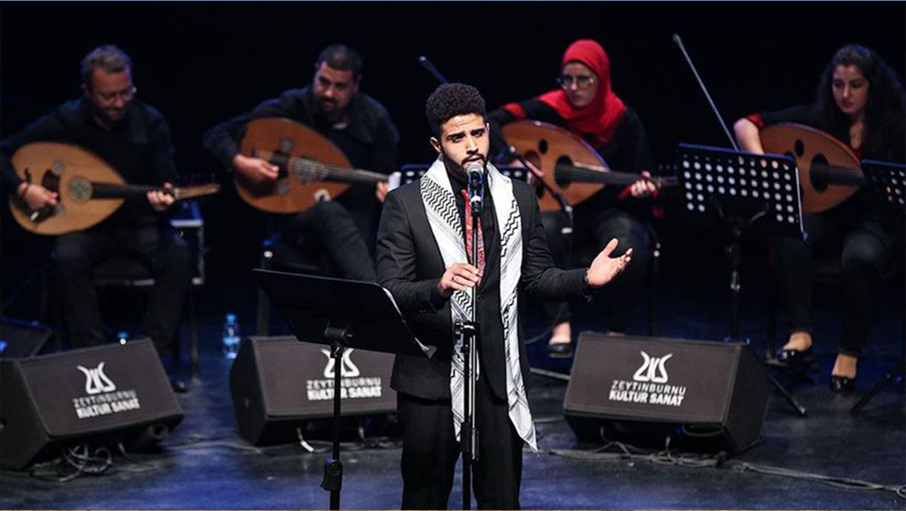 إسطنبول.. فلسطينيون من مخيّمات اللجوء ينشدون بـ”أغاني الأخوّة”