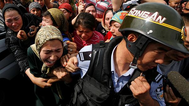الأتراك ينتفضون للتضامن مع مسلمي الأويغور في تركستان الشرقية (صورة)