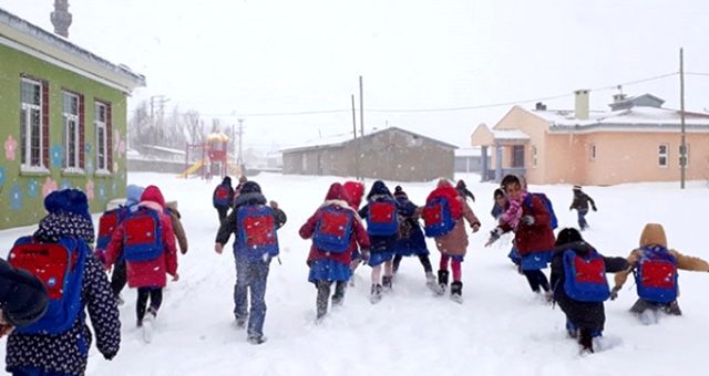 ولاية تركية تعلق دوام المدارس بسبب الثلوج