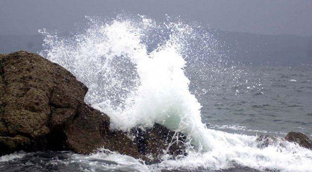 الأرصاد الجوية التركية تحذر من عاصفة قوية في الولايات المطلة على بحر إيجه