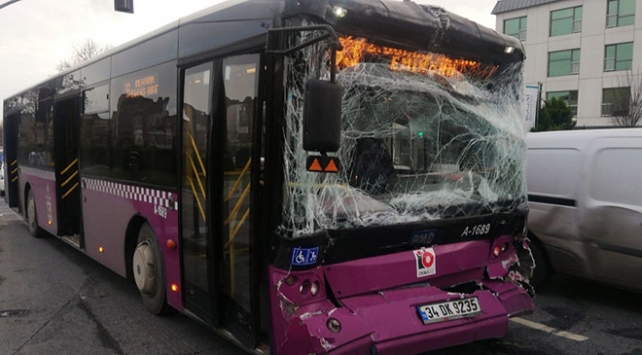 7 إصابات بحادث تصادم حافلتين في إسطنبول