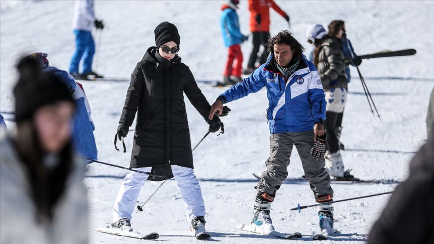 “أولوداغ” التركية.. قبلة عشاق التزلج بموسم الرياضات الشتوية