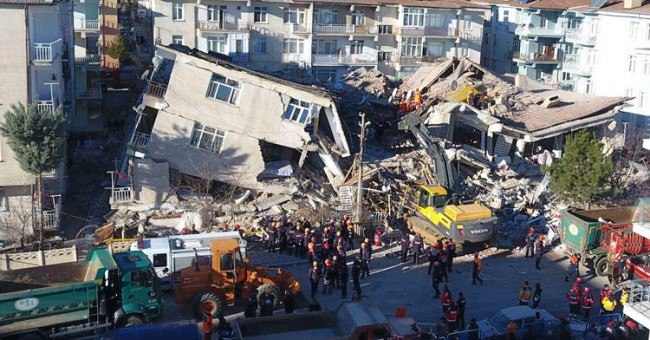 ارتفاع حصيلة قتلى زلزال إلازيغ التركية إلى 31
