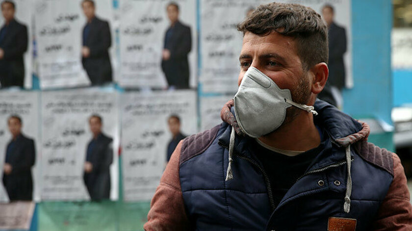 طبيب سوري يحذر من تفشي فيروس “كورونا” في مخيمات الشمال