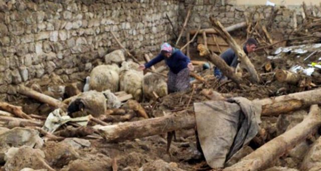مصرع 7 مواطنين أتراك بينهم 3 أطفال في ولاية وان جراء زلزال إيران