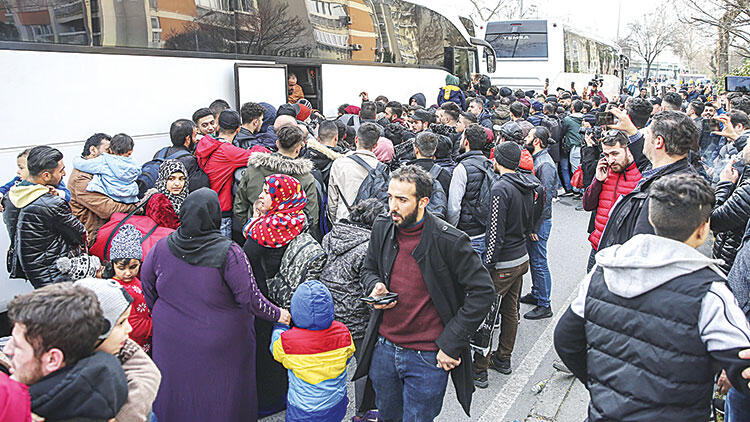 صحيفة تركية تسلط الضوء على أحوال المهاجرين في “شارع وطن”
