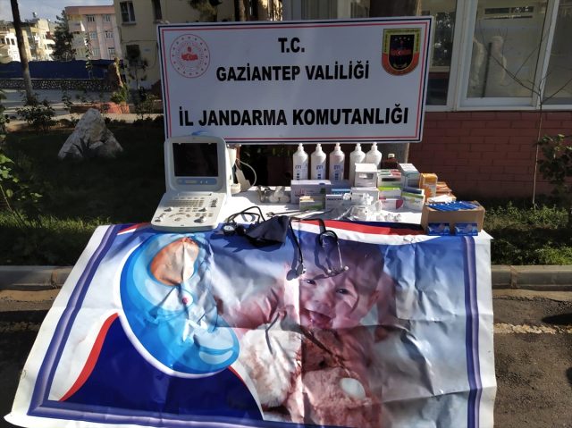 السلطات التركية تعتقل طبيبة سورية لافتتاحها عيادة غير مرخصة
