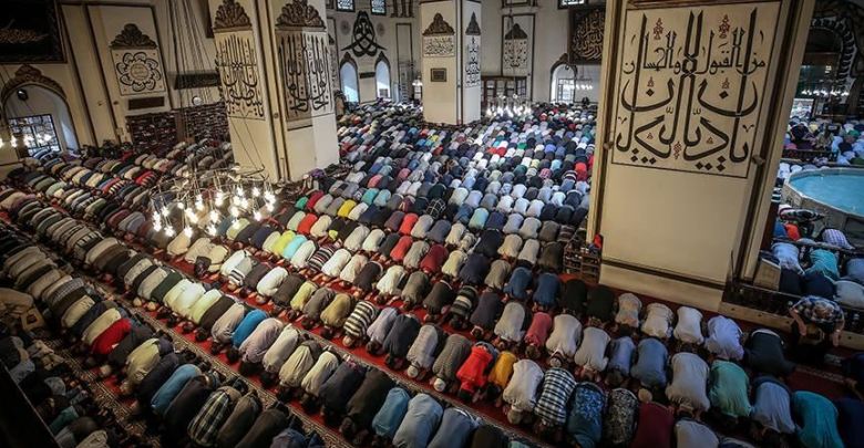 كورونا توقف صلوات الجمعة والجماعة في عموم مساجد تركيا