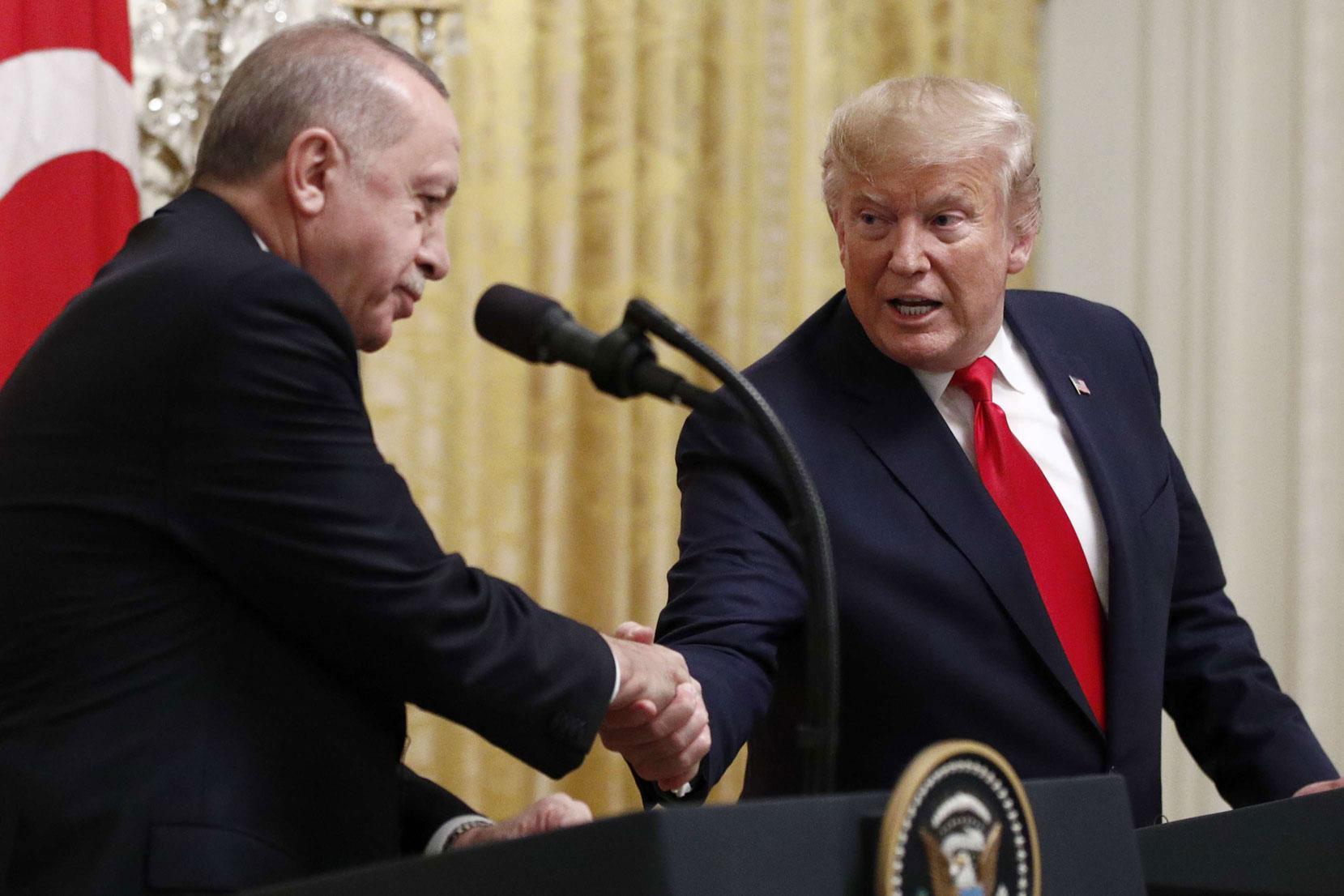 ترامب: أردوغان و”قسد” موافقان على عقد “اتفاق سلام”