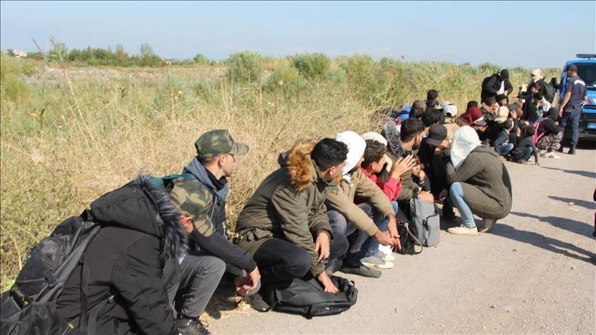على الحدود التركية اليونانية.. لماذا يريد الجميع أن يكونوا سوريين؟
