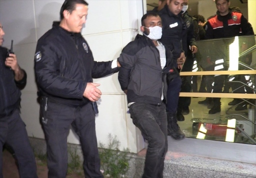 فرق الأمن التركية تحبط محاولة سطو “غبية” على أحد البنوك