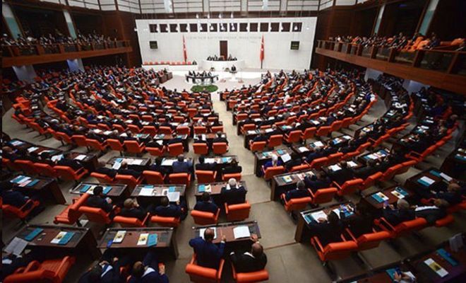 البرلمان التركي يصدق على قانون مهم حول العاملين في مجال الصحة