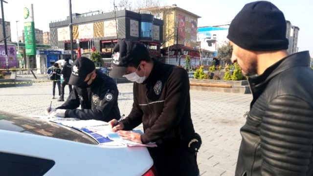 السلطات التركية تكشف أعداد مخالفي حظر التجول في الولايات المشمولة بالقرار
