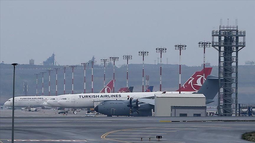 طائرة بريطانية تصل إسطنبول.. لنقل مساعدات طبية تركية