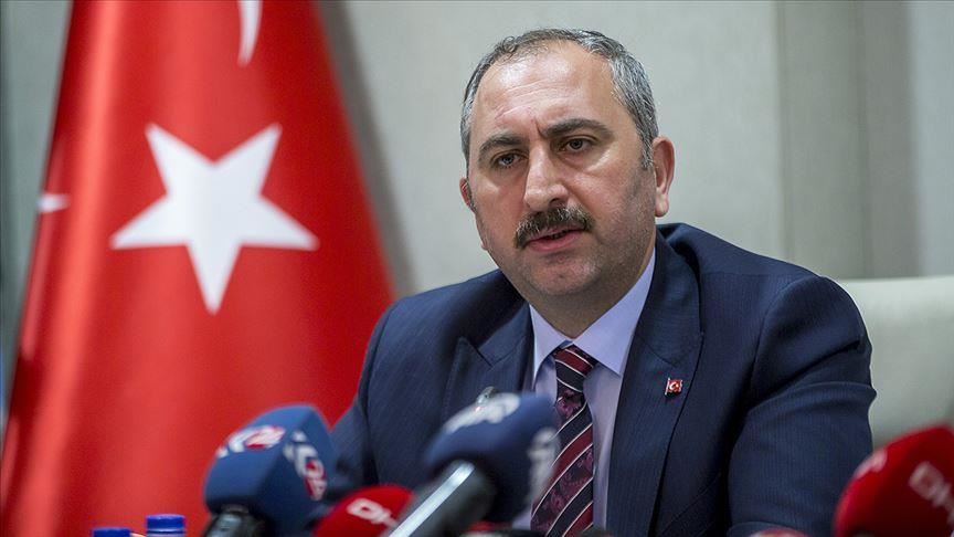 وزير العدل التركي يكشف عدد الإصابات والوفيات بكورونا داخل السجون