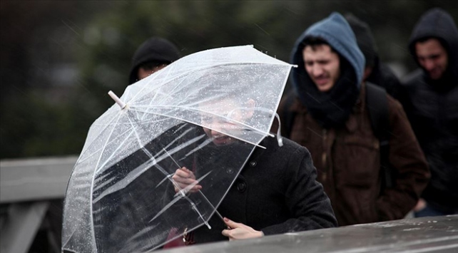 الأرصاد الجوية التركية تحذر أهالي أنقرة من عاصفة قوية تضرب الولاية
