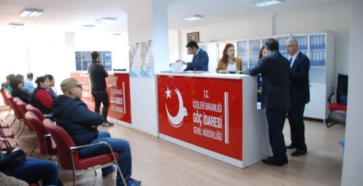 هجرة إسطنبول تحدد مواعيد استقبال ملفات الإقامة من الأجانب عبر البريد