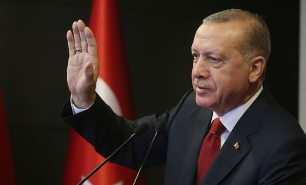 أردوغان يهنئ بعيد الفطر ويبشّر بمزيد من التقدم لتركيا