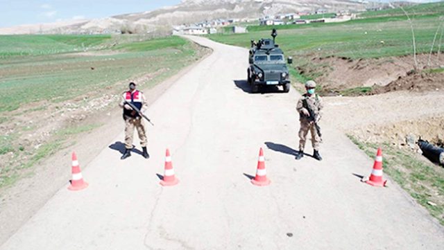 السلطات التركية تعتقل 38 شخصاً للاشتباه بضلوعهم بهجوم “إرهابي” بولاية وان