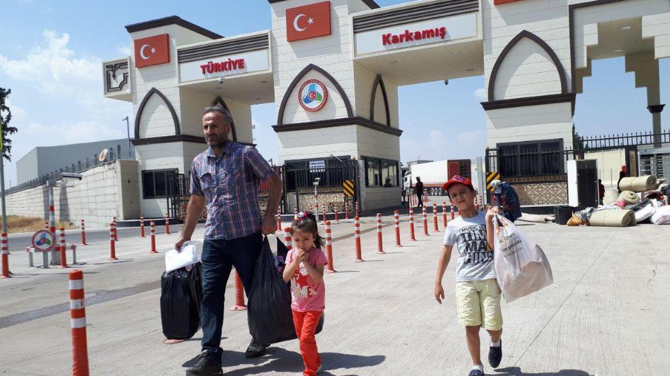 معبر جرابلس يعلن استئناف زيارات العيد للسوريين بتركيا بدءاً من هذا التاريخ..