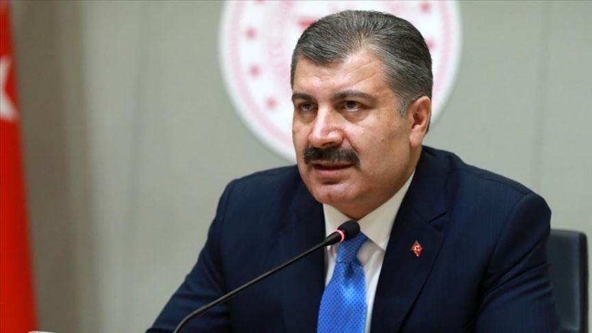 وزير الصحة التركي ينتقد “إهمال التدابير” في مواجهة كورونا ويعلن آخر بيانات الوباء