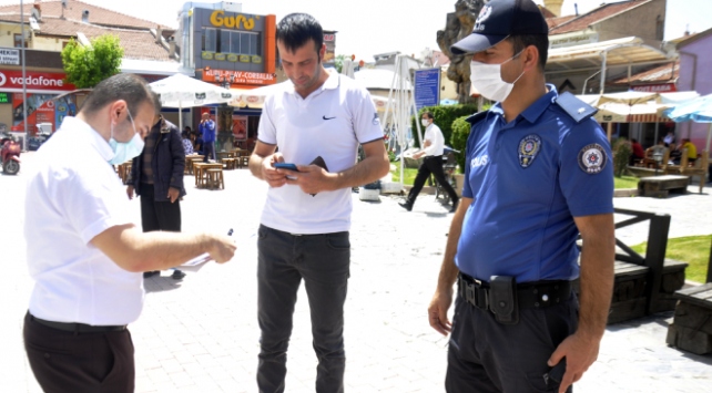 ولاية إسطنبول تكثف “حملات التفتيش” في ظل ارتفاع عدد الإصابات بكورونا