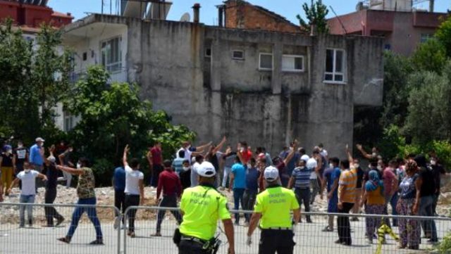 استنفار ومواجهات بين الشرطة التركية ومواطنين في ولاية تركية لهذا السبب