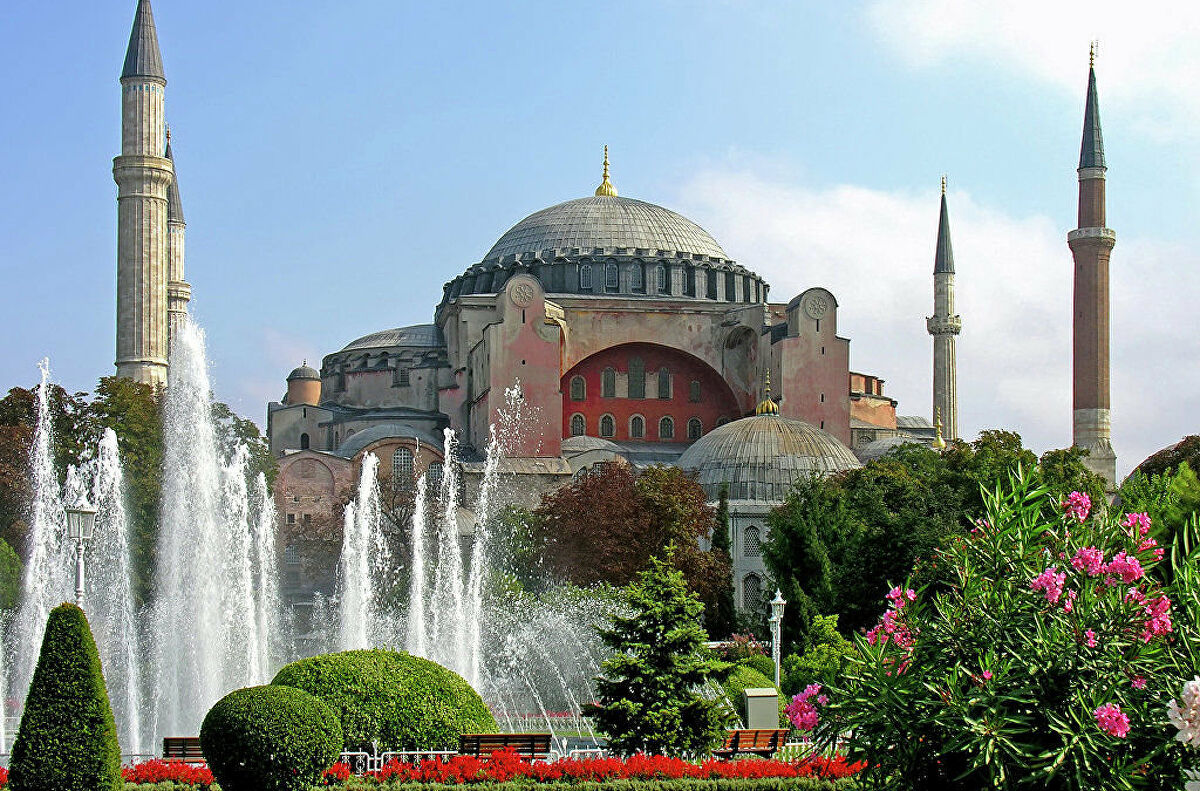 تسريبات: المحكمة العليا التركية توافق على إعادة “آيا صوفيا” مسجداً