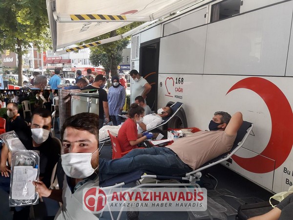 وسائل الإعلام التركية تحتفي بشابين سوريين بسبب “موقف إنساني”