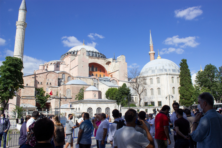 الإعلام التركي يكشف خطوات افتتاح مسجد “آيا صوفيا”