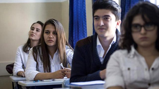 التربية التركية تصدر قراراً هاماً لطلاب الثالث الثانوي .. وهذه التفاصيل
