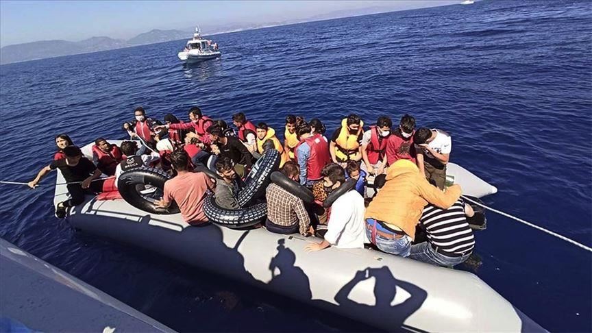 خفر السواحل التركي ينقذ 44 طالب لجوء أعادتهم اليونان