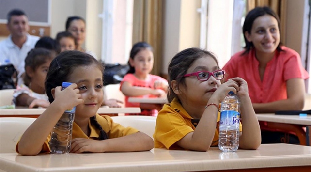 الصحة التركية ترجح انعكاس إجازة عيد الأضحى سلباً على قرار افتتاح المدارس