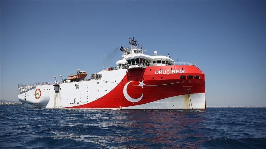 تركيا تمدد مهام سفينة “أوروتش رئيس” شرقي المتوسط