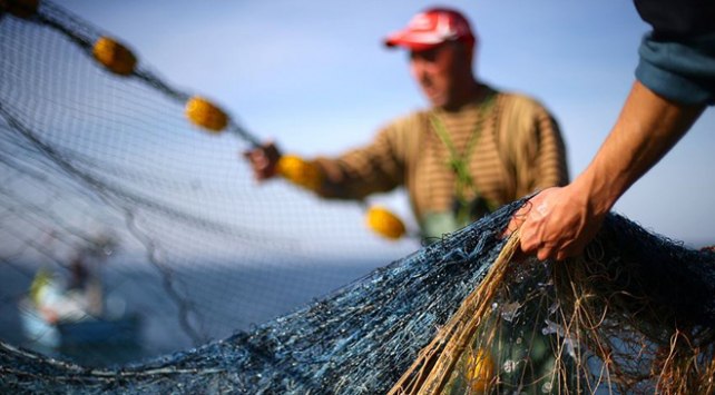 وزارة الزراعة والغابات التركية ترفع حظر صيد الأسماك  اعتباراً من هذا التاريخ