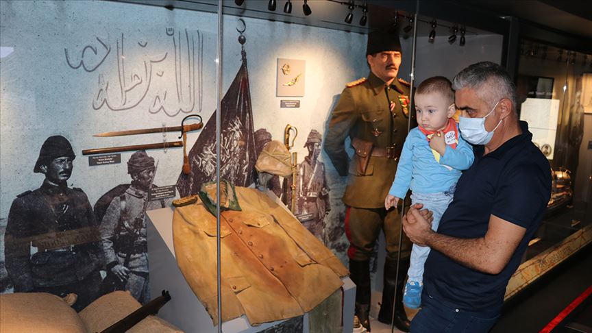 متحف “معارك جناق قلعة” المتنقل يصل “قره بوك” شمال تركيا