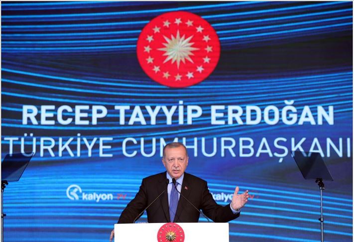 أردوغان يعد بانتقال تركيا إلى مرحلة جديدة بعد “بشرى” سيعلنها الجمعة المقبلة