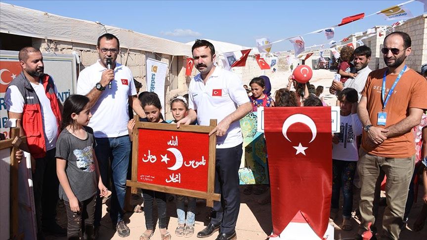 السلطات التركية تسلم 50 منزلا للسوريين في إدلب