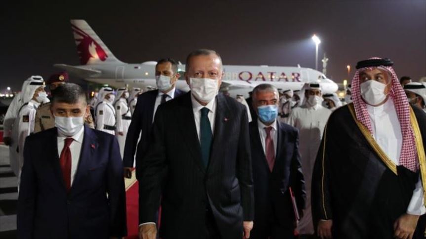 أردوغان يغادر الدوحة بعد زيارة قصيرة شملت قطر والكويت